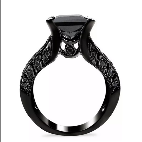 New 18K GP 2 Pc Set Princess Black Sapphire Ring - Picture 3 of 4